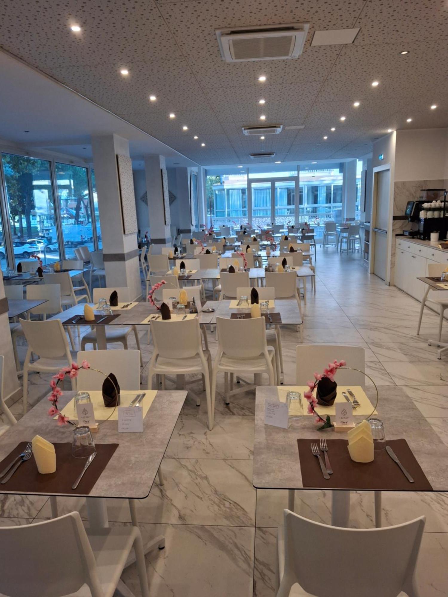 Hotel Caravel Park Rimini Dış mekan fotoğraf