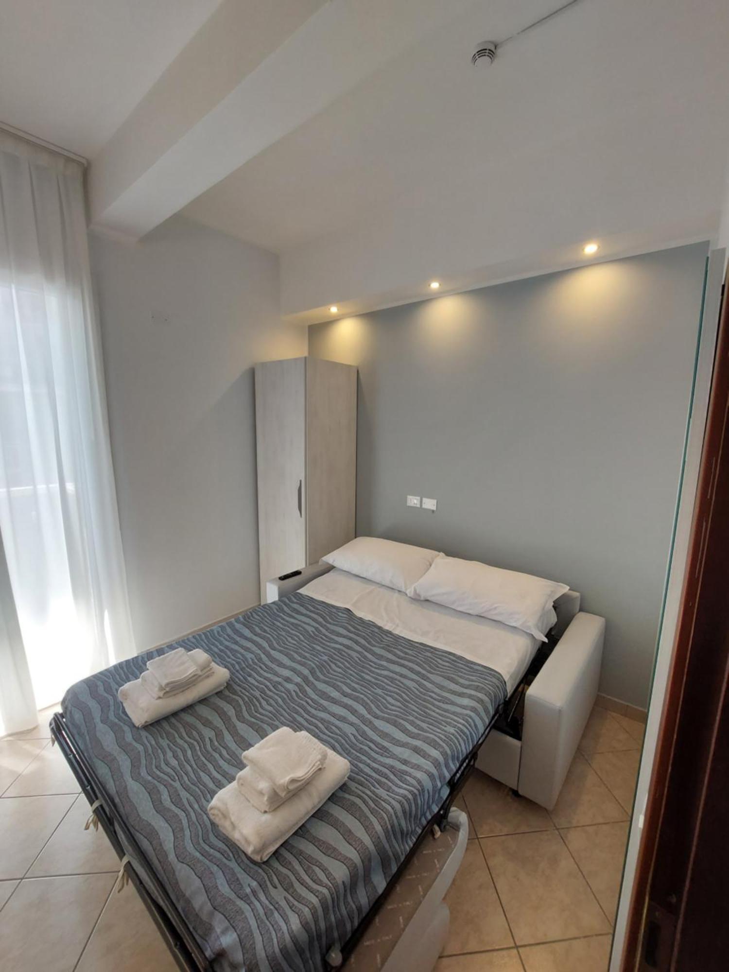 Hotel Caravel Park Rimini Dış mekan fotoğraf