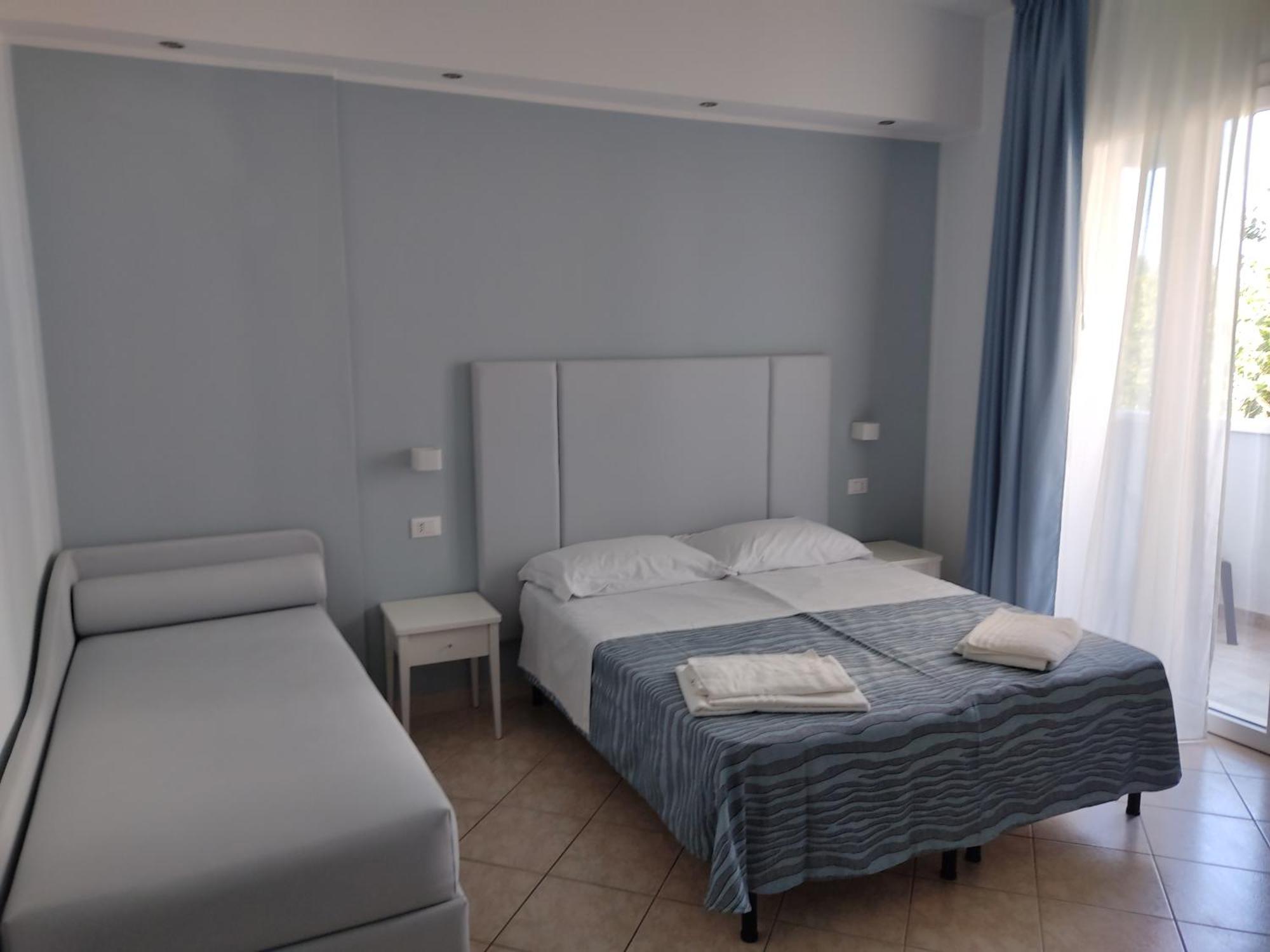Hotel Caravel Park Rimini Dış mekan fotoğraf