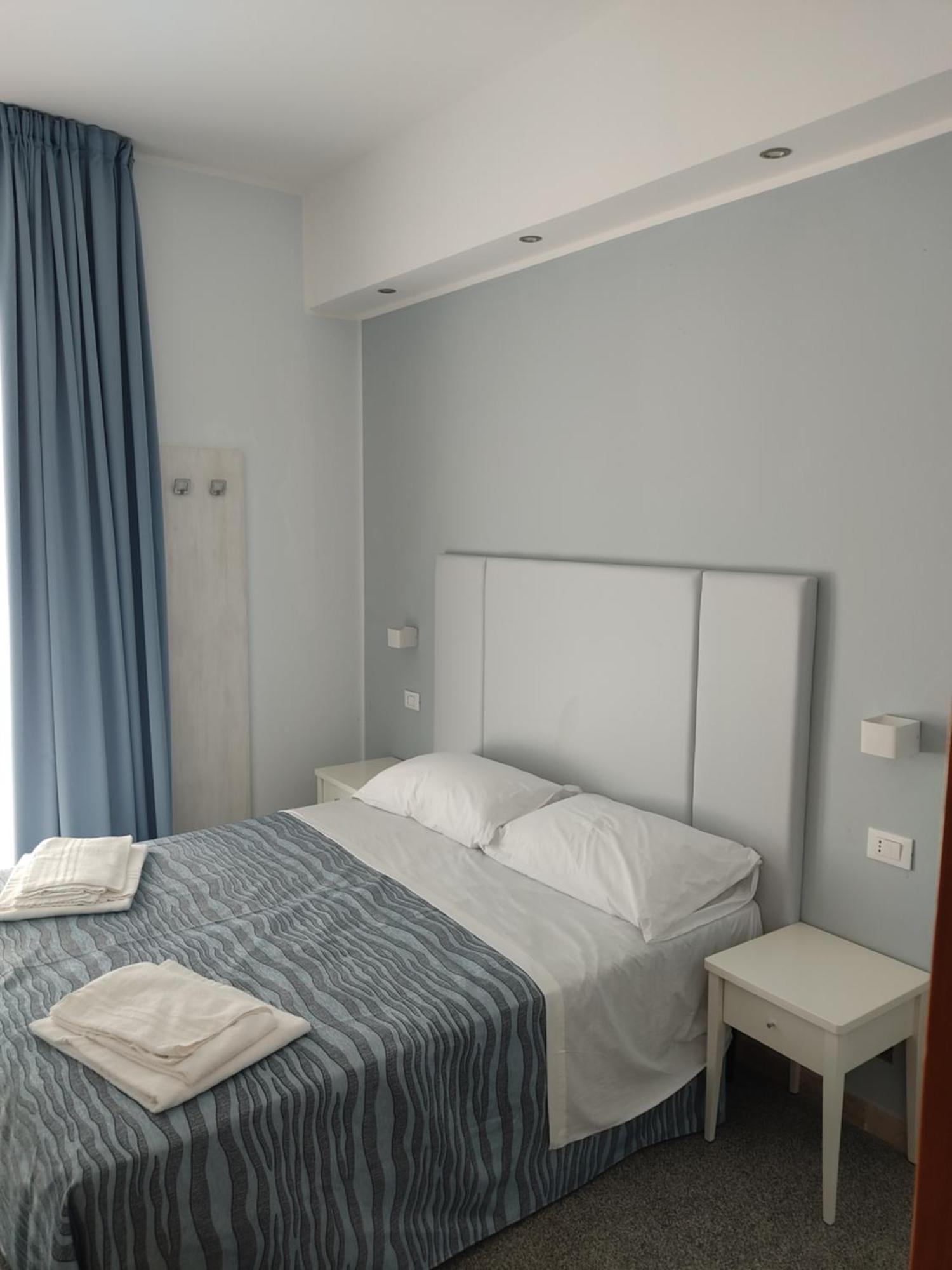 Hotel Caravel Park Rimini Dış mekan fotoğraf